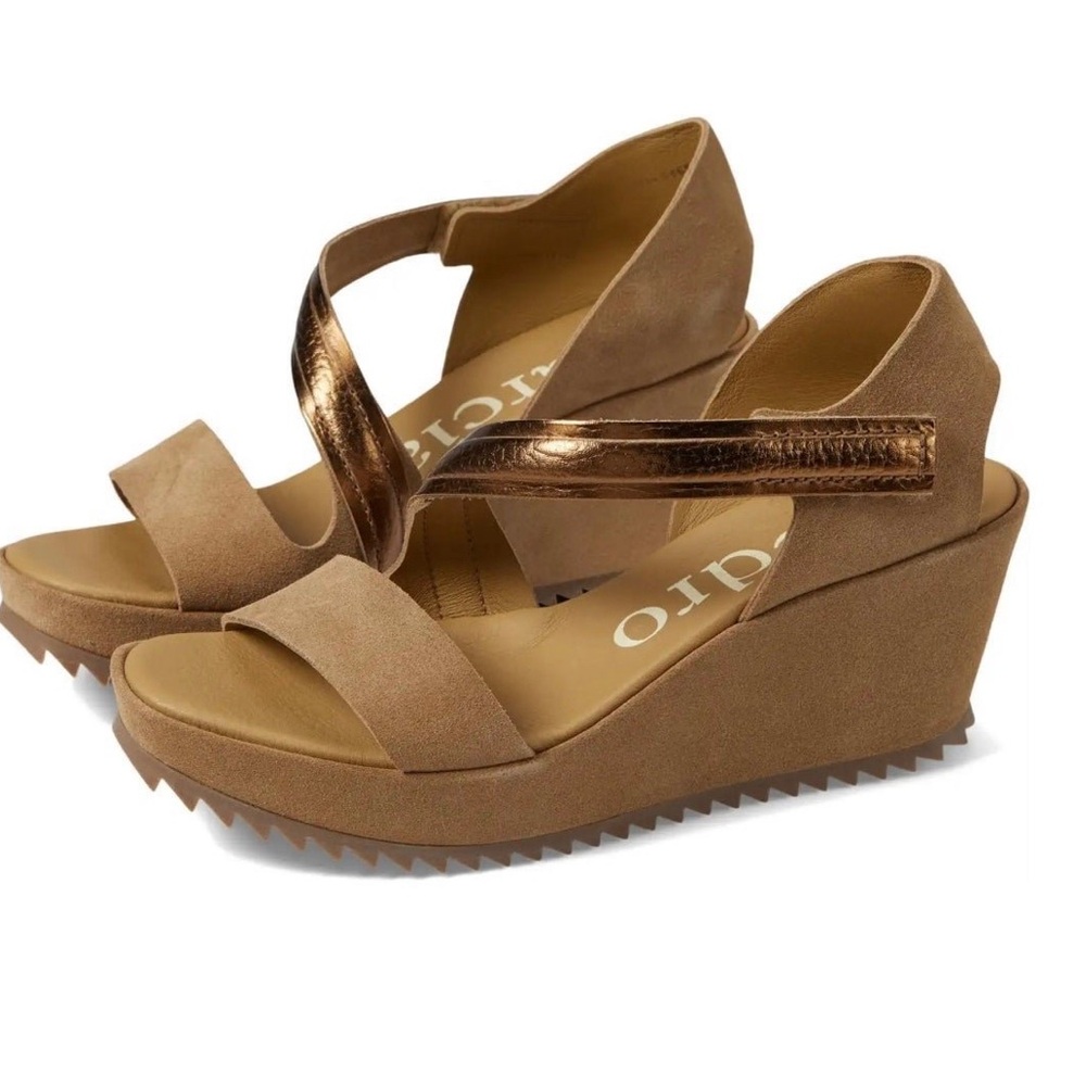 Pedro Garcia Platform Platform Wedge 8.5 NEW
